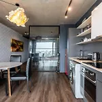 Wex 631 - Modern 6Th Floor Unit -Pool Bar-Gym&Parking