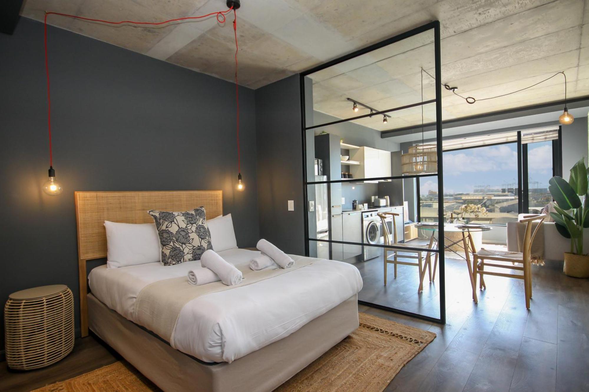 Wex 631 - Modern 6th Floor Unit -pool Bar-gym&parking Apartment